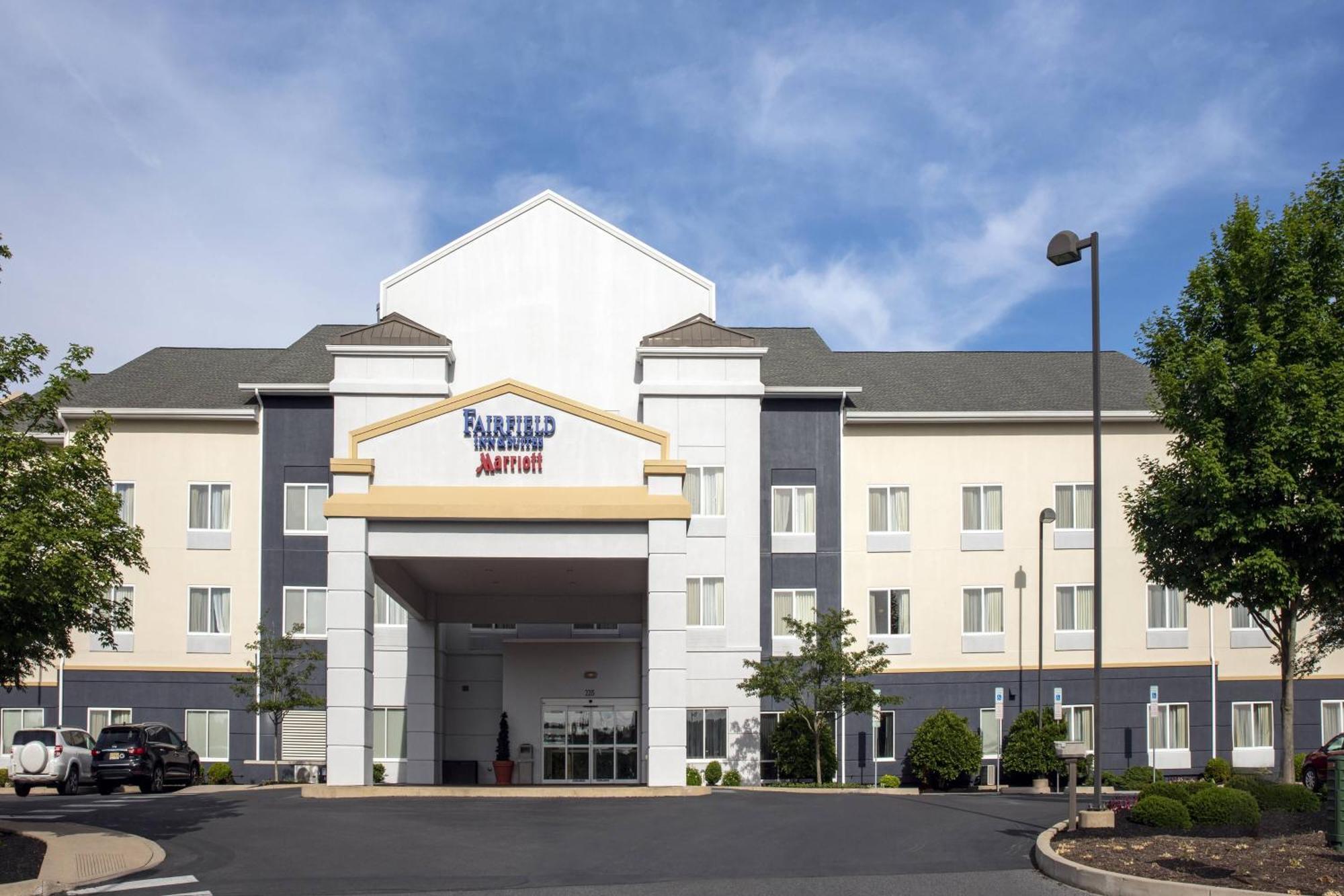 Fairfield Inn & Suites By Marriott State College Esterno foto