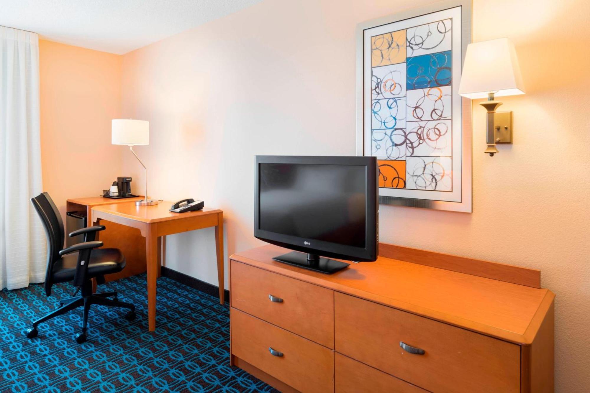 Fairfield Inn & Suites By Marriott State College Esterno foto